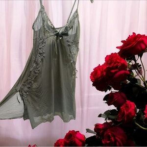 * sexy Nightgown size large solid black Lace Trim bows sheer stretch fabric